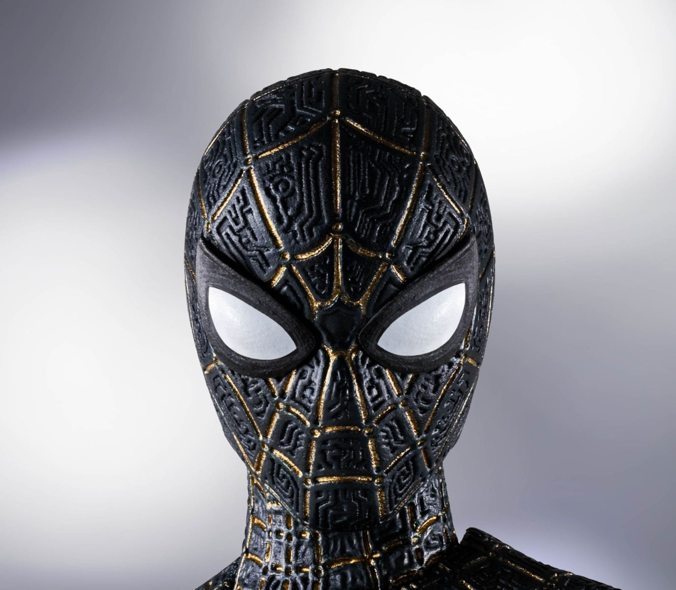 S.H.Figuarts Spider-Man No Way Home Black and Gold Suit
